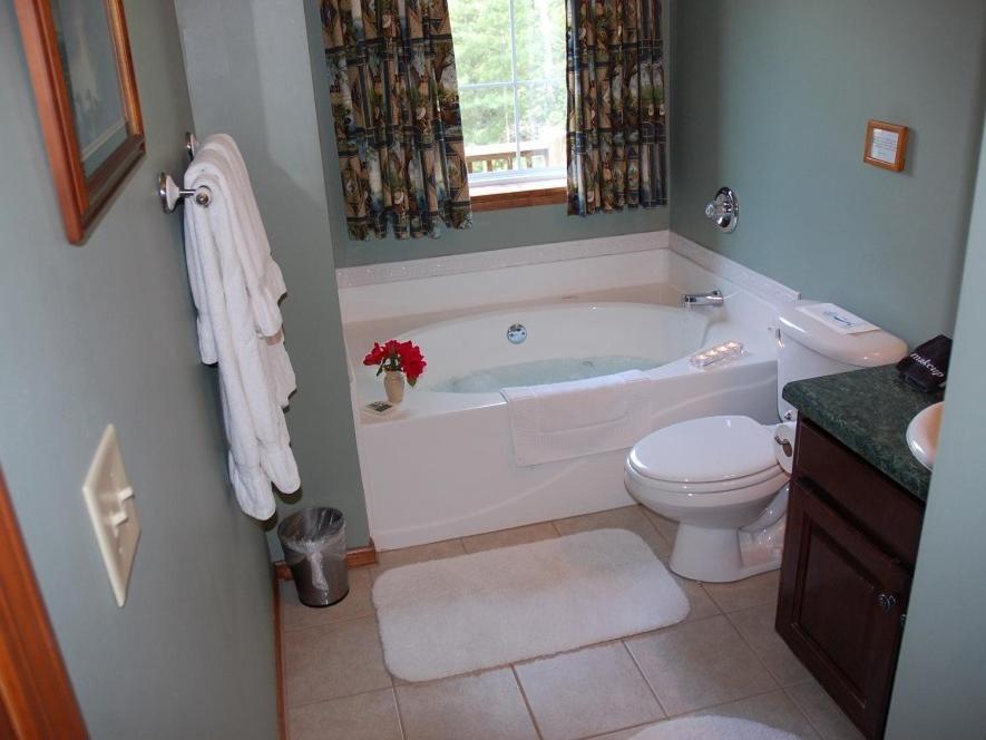 Long Mountain Lodge Bed & Breakfast Dahlonega Zimmer foto