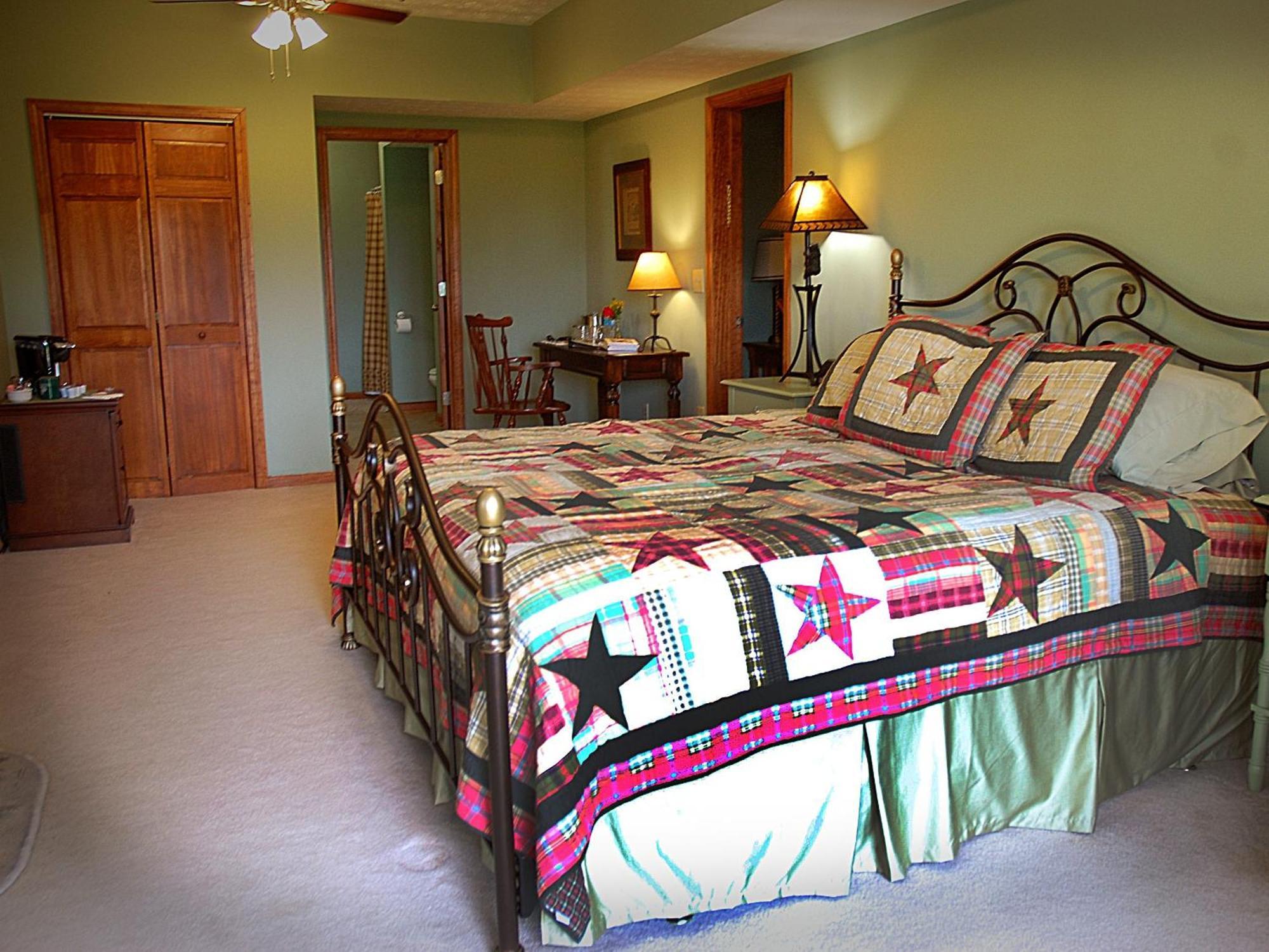Long Mountain Lodge Bed & Breakfast Dahlonega Zimmer foto